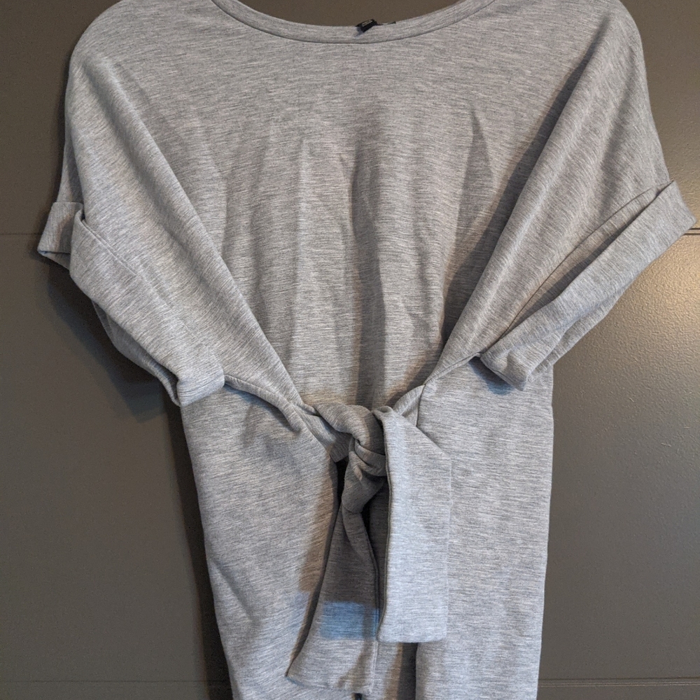Express top size S in heather grey